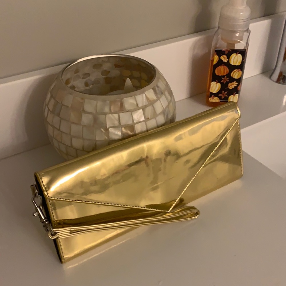 Marc Jacobs gold wallet wristlet